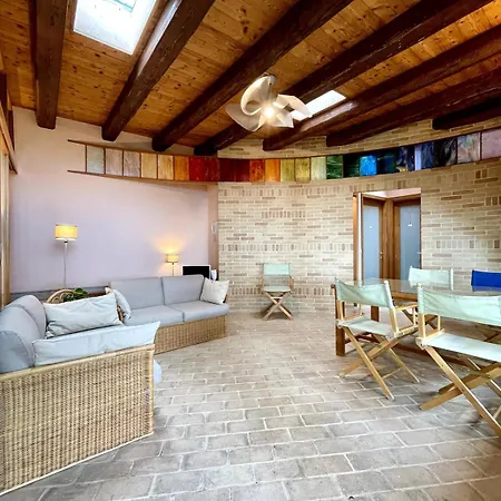 Σπίτι διακοπών Beautiful Loft Between The Sea And The Woods *